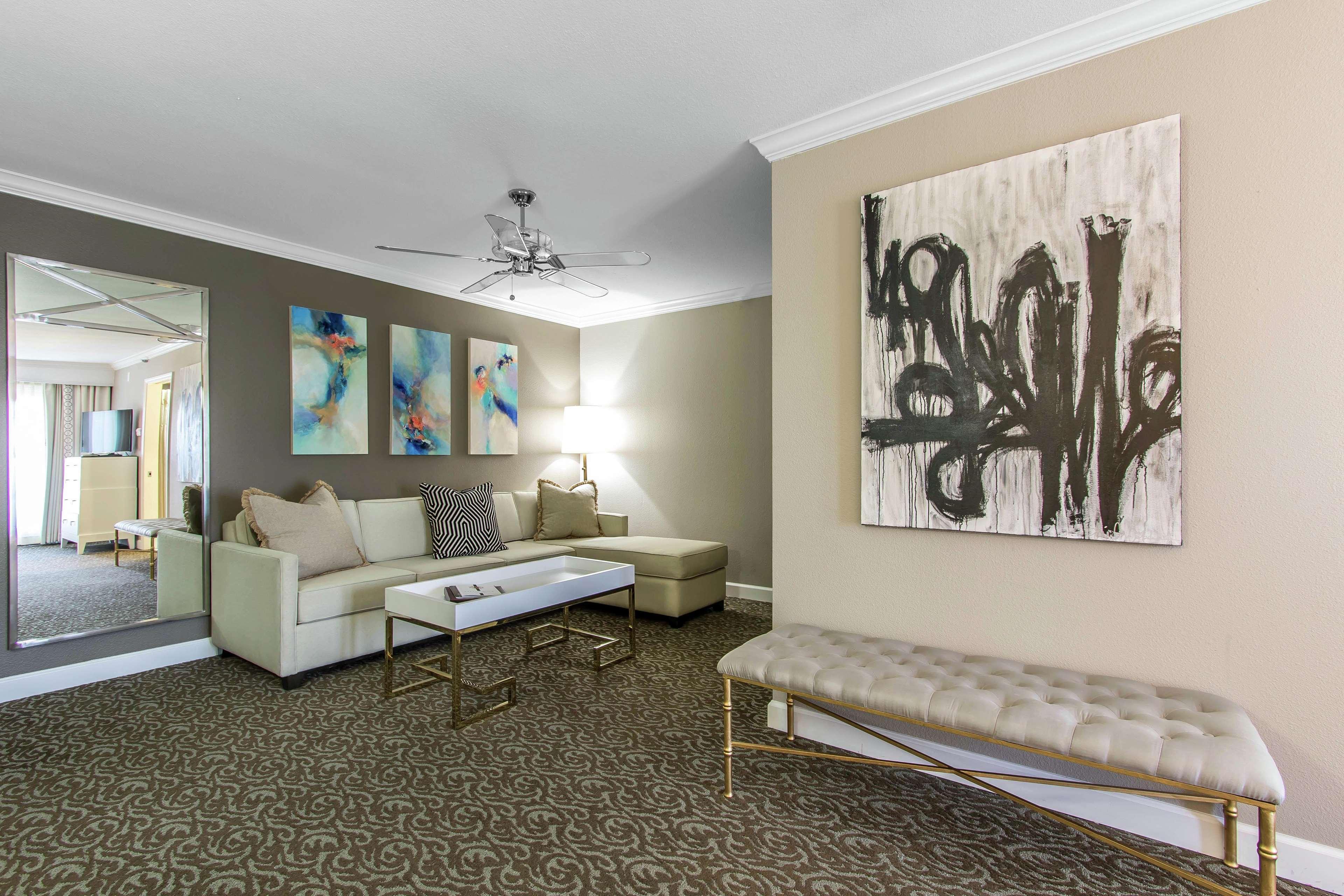 The Burgundy Hotel, Tapestry Collection By Hilton Little Rock Bagian luar foto
