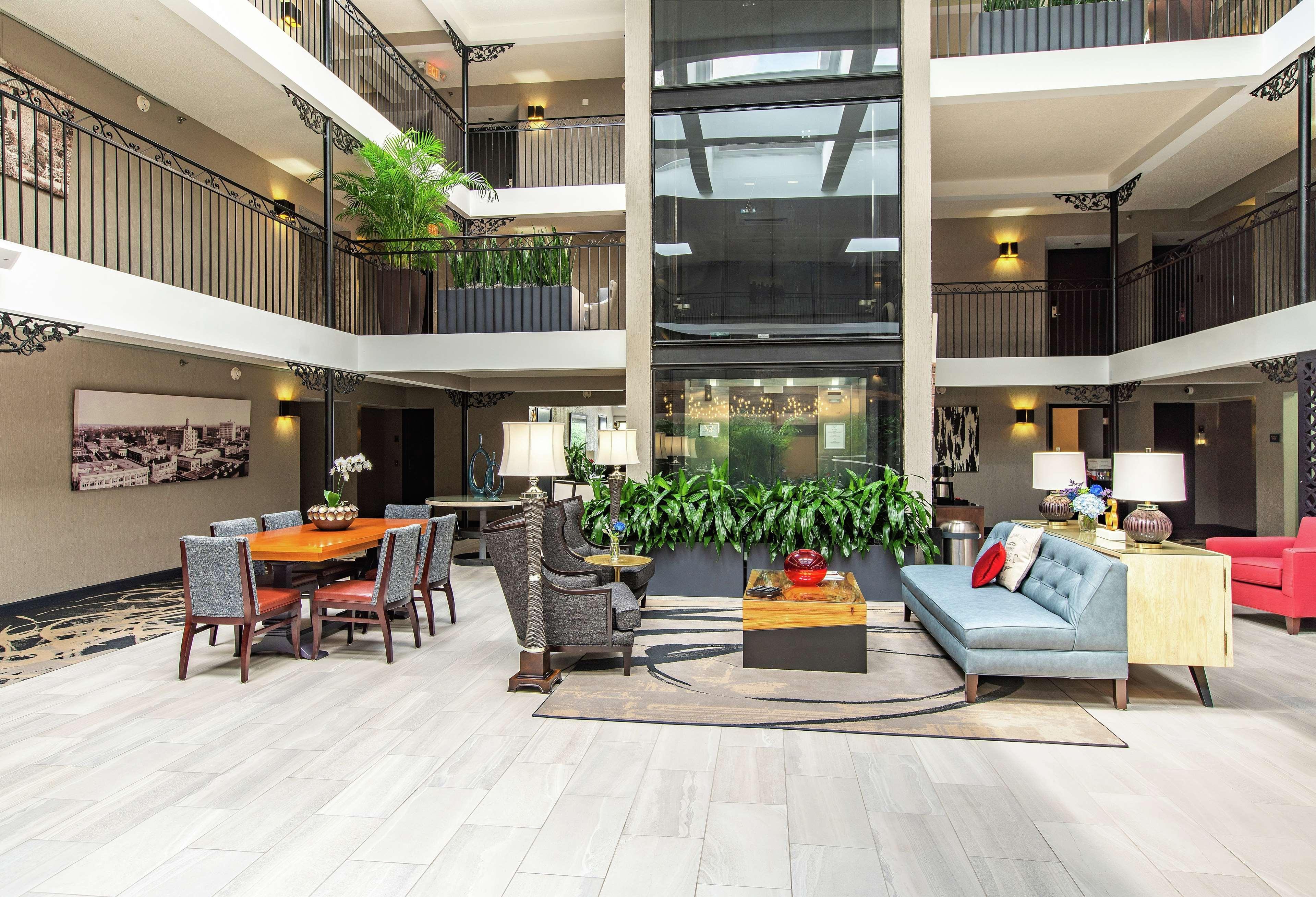 The Burgundy Hotel, Tapestry Collection By Hilton Little Rock Bagian luar foto
