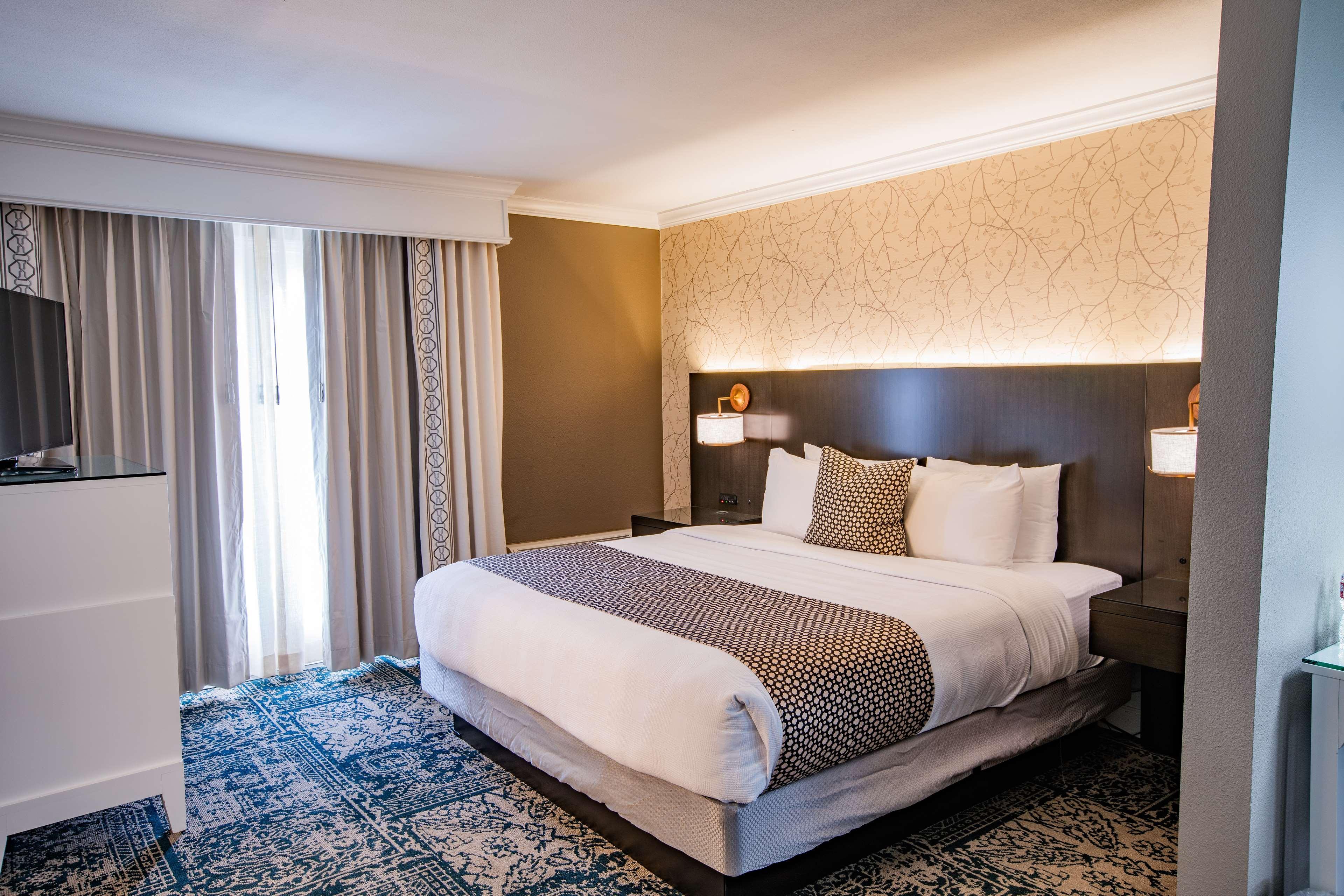 The Burgundy Hotel, Tapestry Collection By Hilton Little Rock Bagian luar foto
