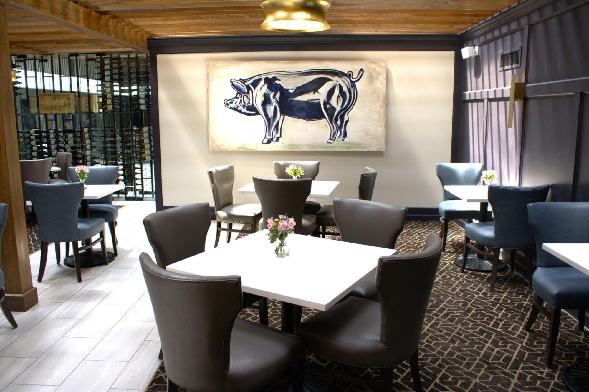 The Burgundy Hotel, Tapestry Collection By Hilton Little Rock Bagian luar foto